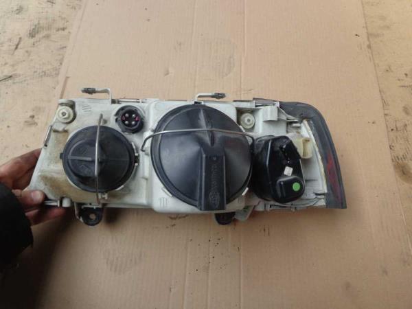 PHARE DROIT AUDI - Vue 2